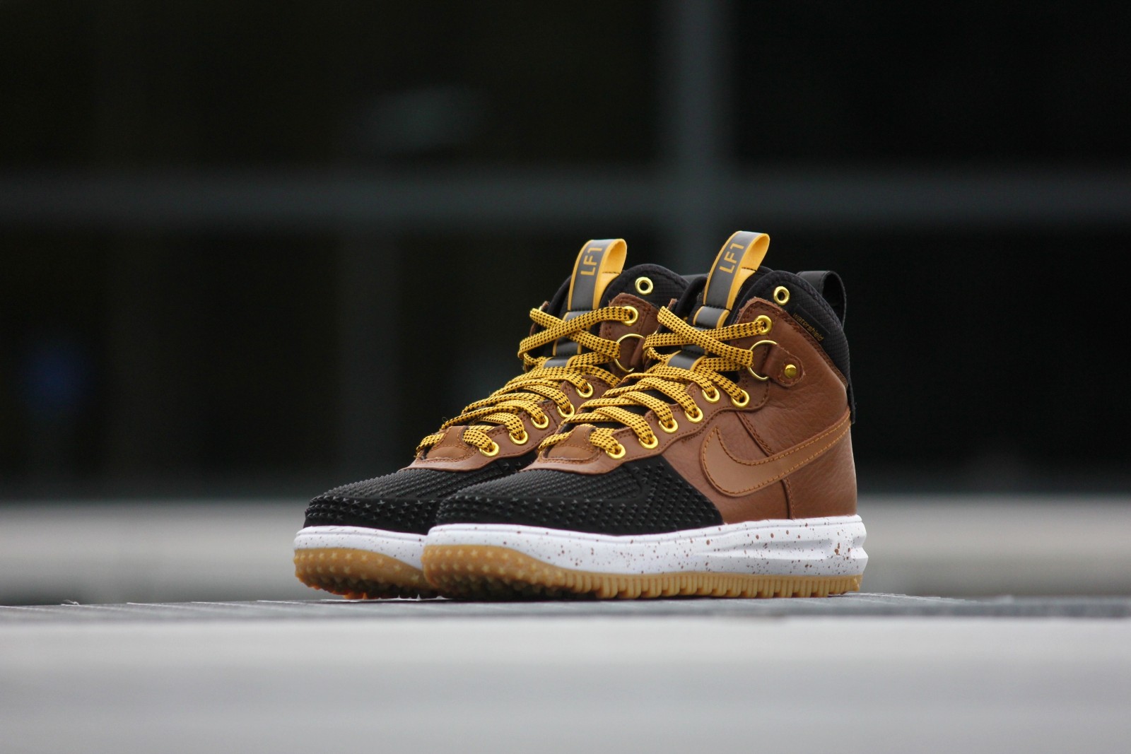 lunar force 1 duckboot british tan