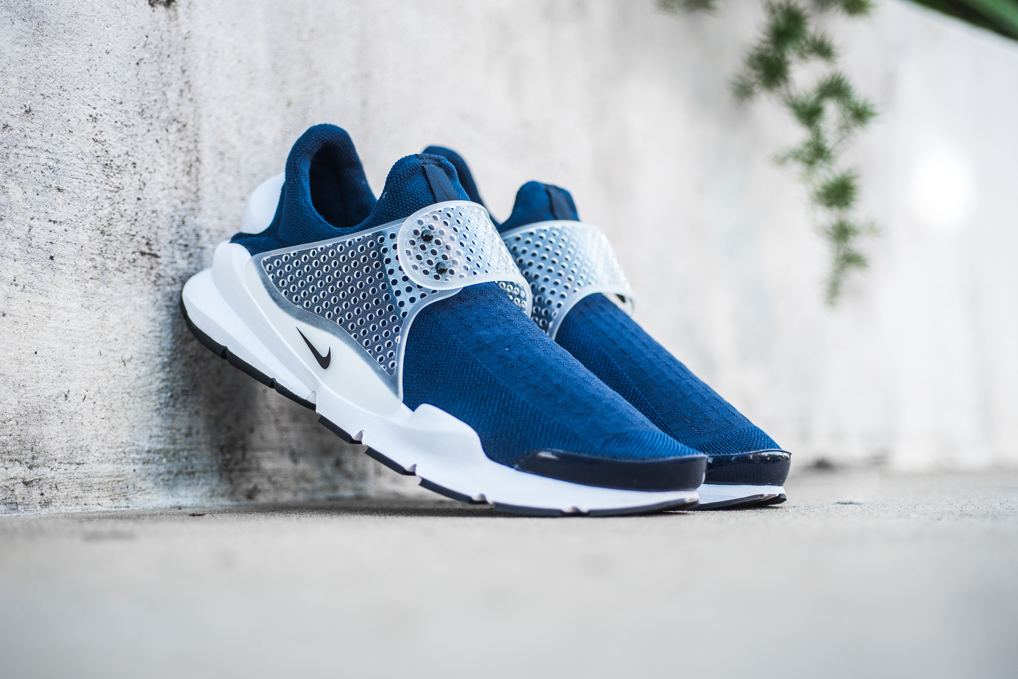sock shoes nike