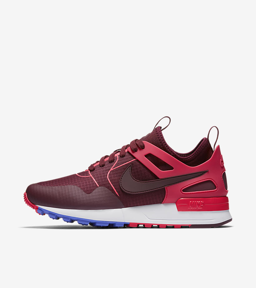 nike air pegasus maroon