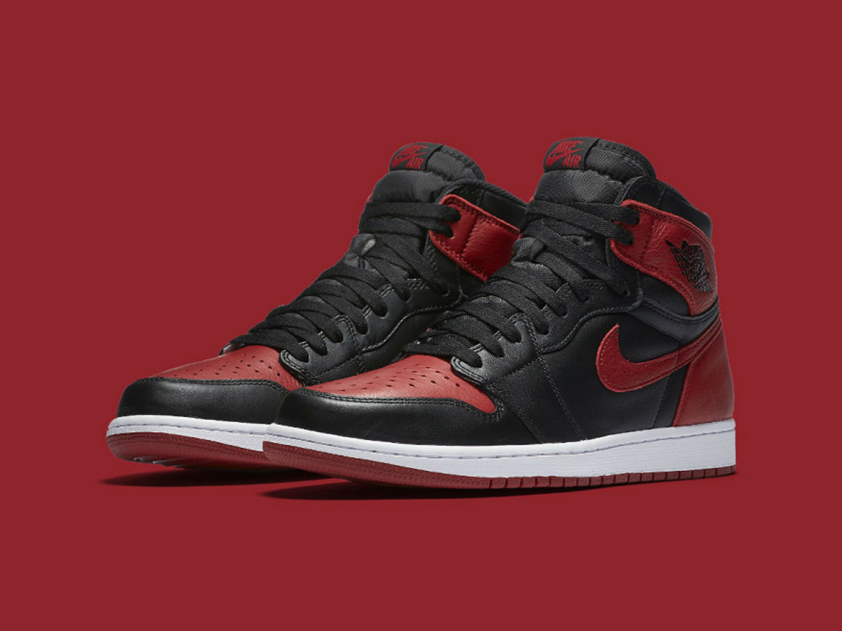 Air Jordan 1 Retro High OG Banned Official Pictures WAVE®