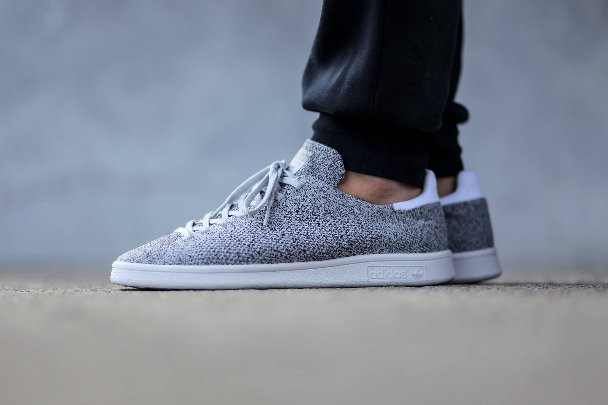 ash grey stan smith