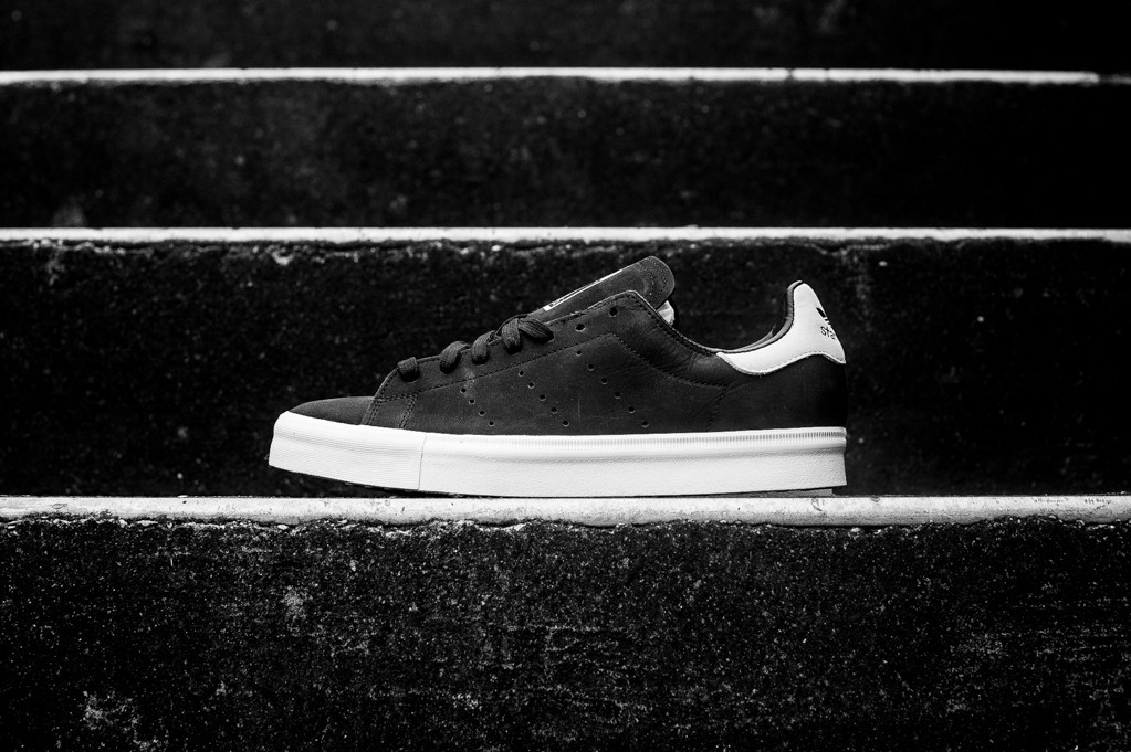 adidas stan smith white black