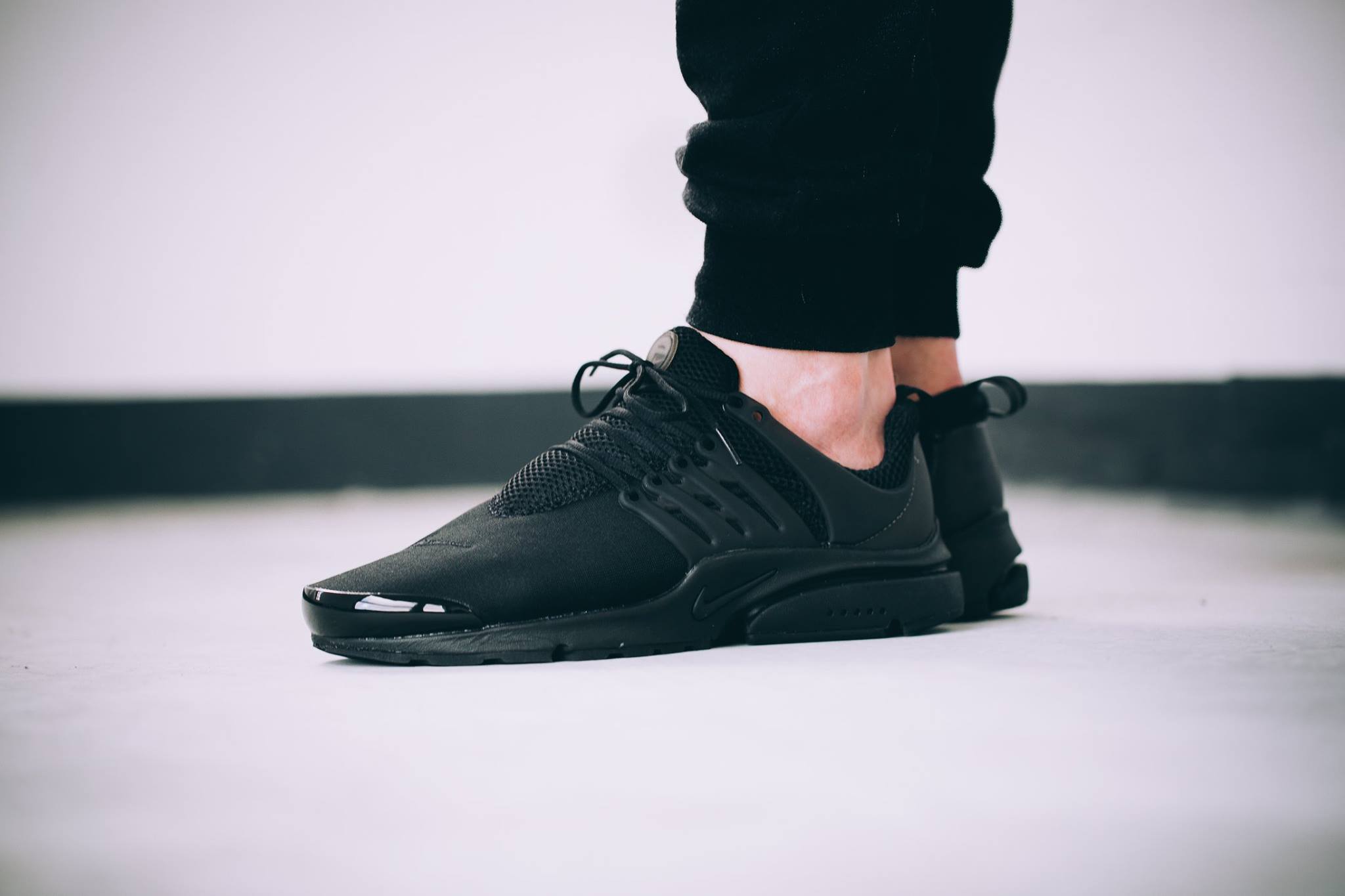 Nike Air Presto Triple White & Triple Black WAVE®