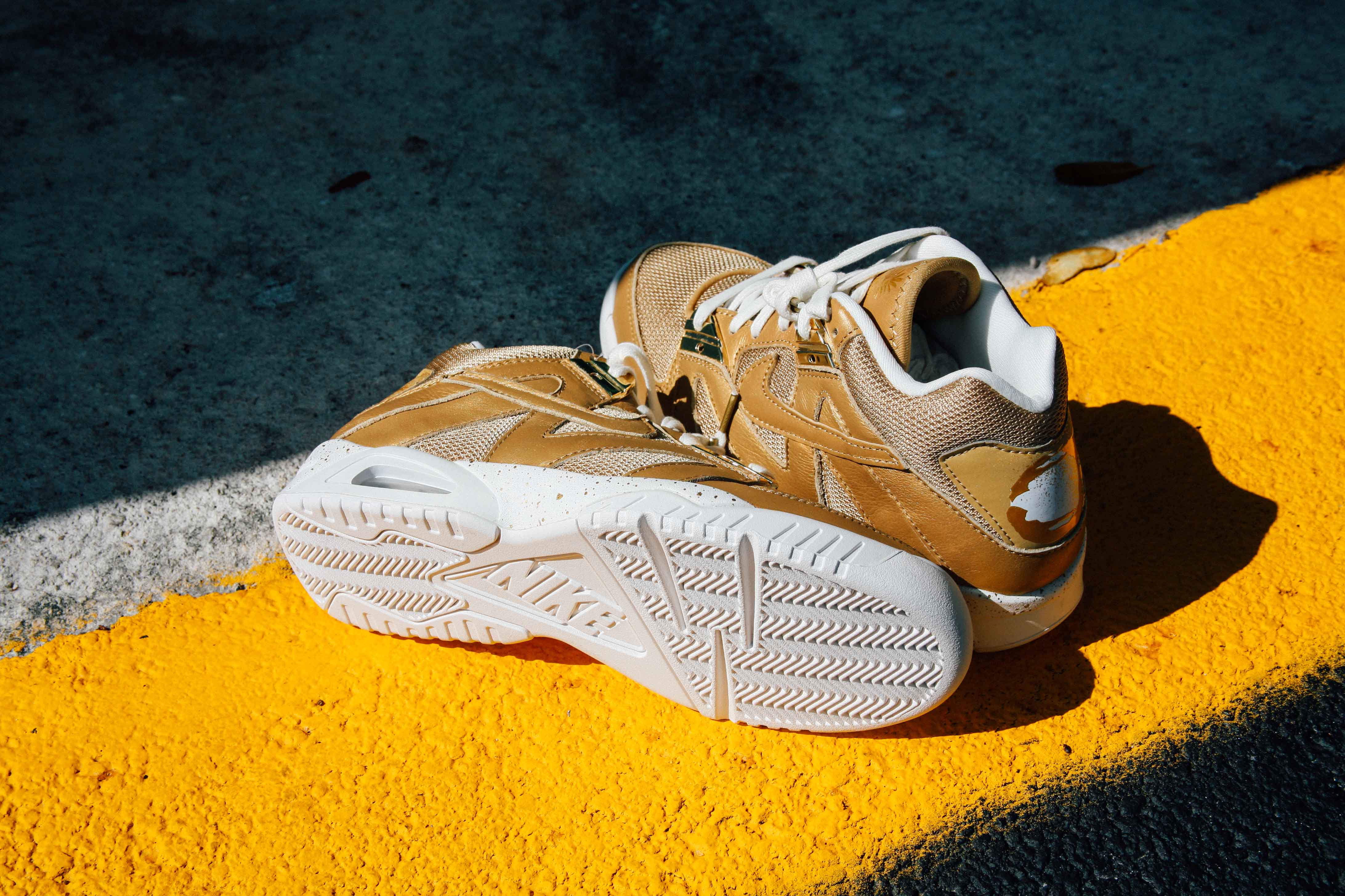 nike air tech challenge iii