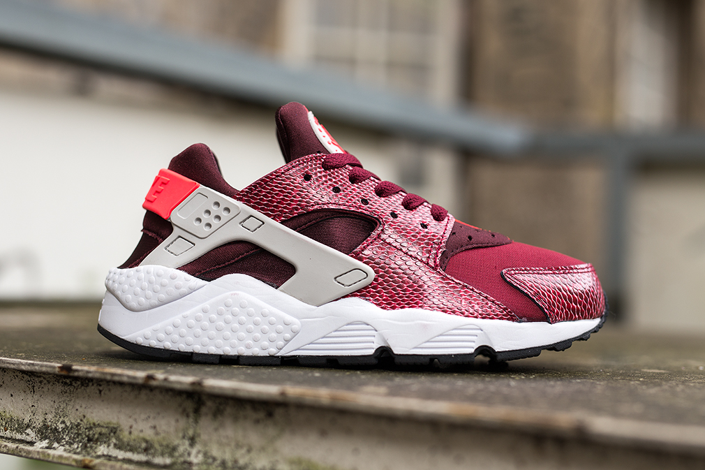 air huarache burgundy