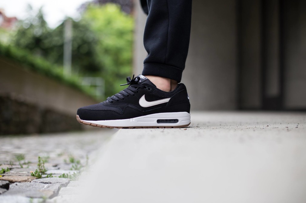 air max 1 premium black gum