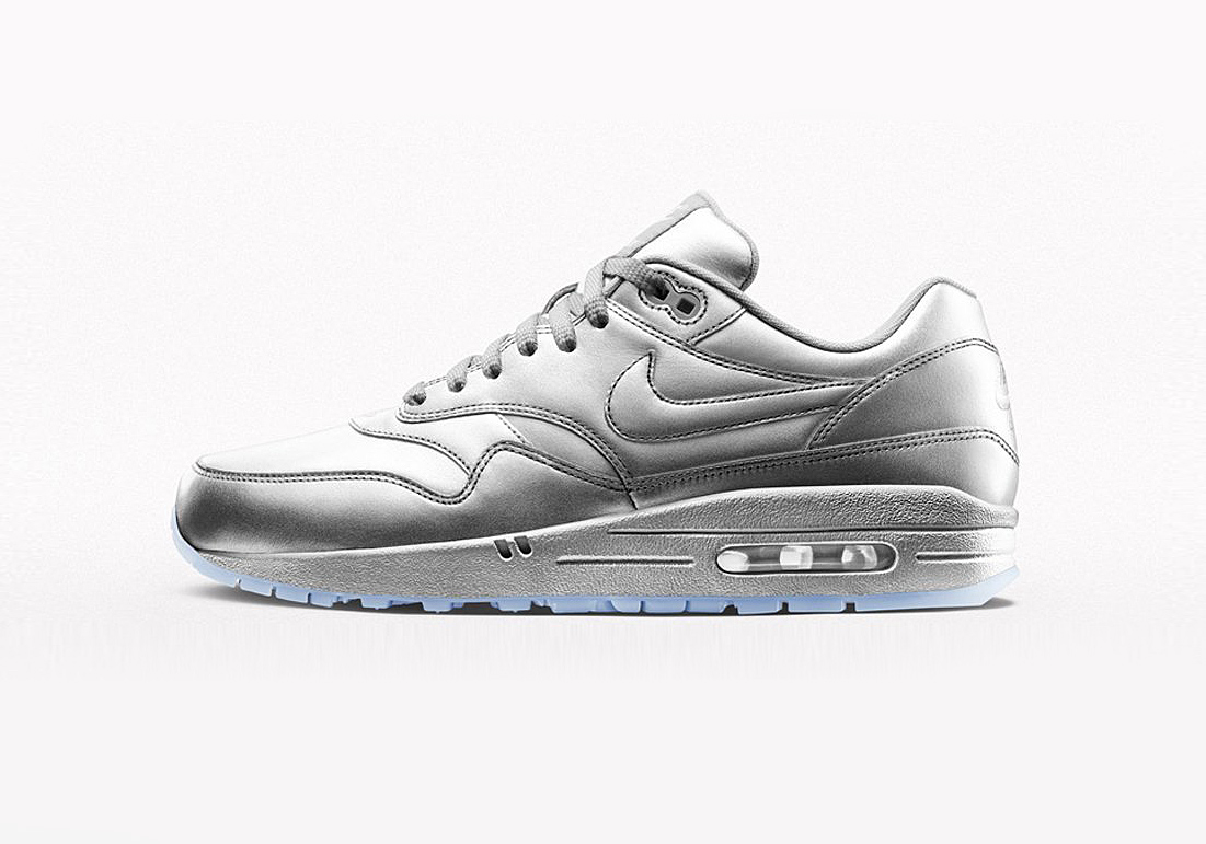 Air m1 silver. Nike Air Max Silver. Nike Air Max 1 Silver. Nike Air Max Metallic Silver. Nike Air Max 1 серебристые.