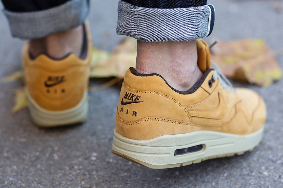 nike air max 1 wheat
