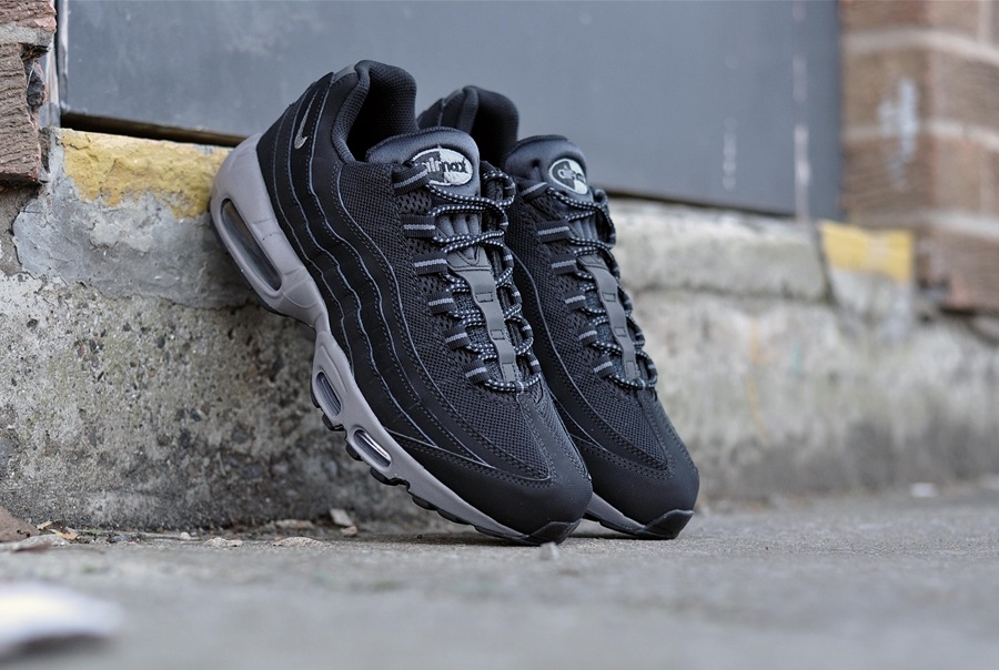 nike air max 95 black sale