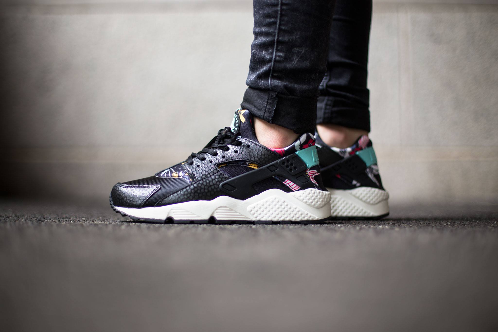wmns air huarache run