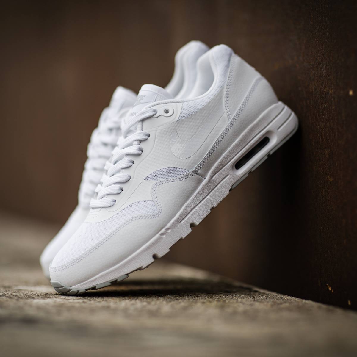 nike air max 1 essential white