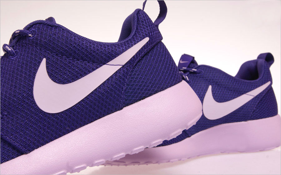 nike roshe one purple