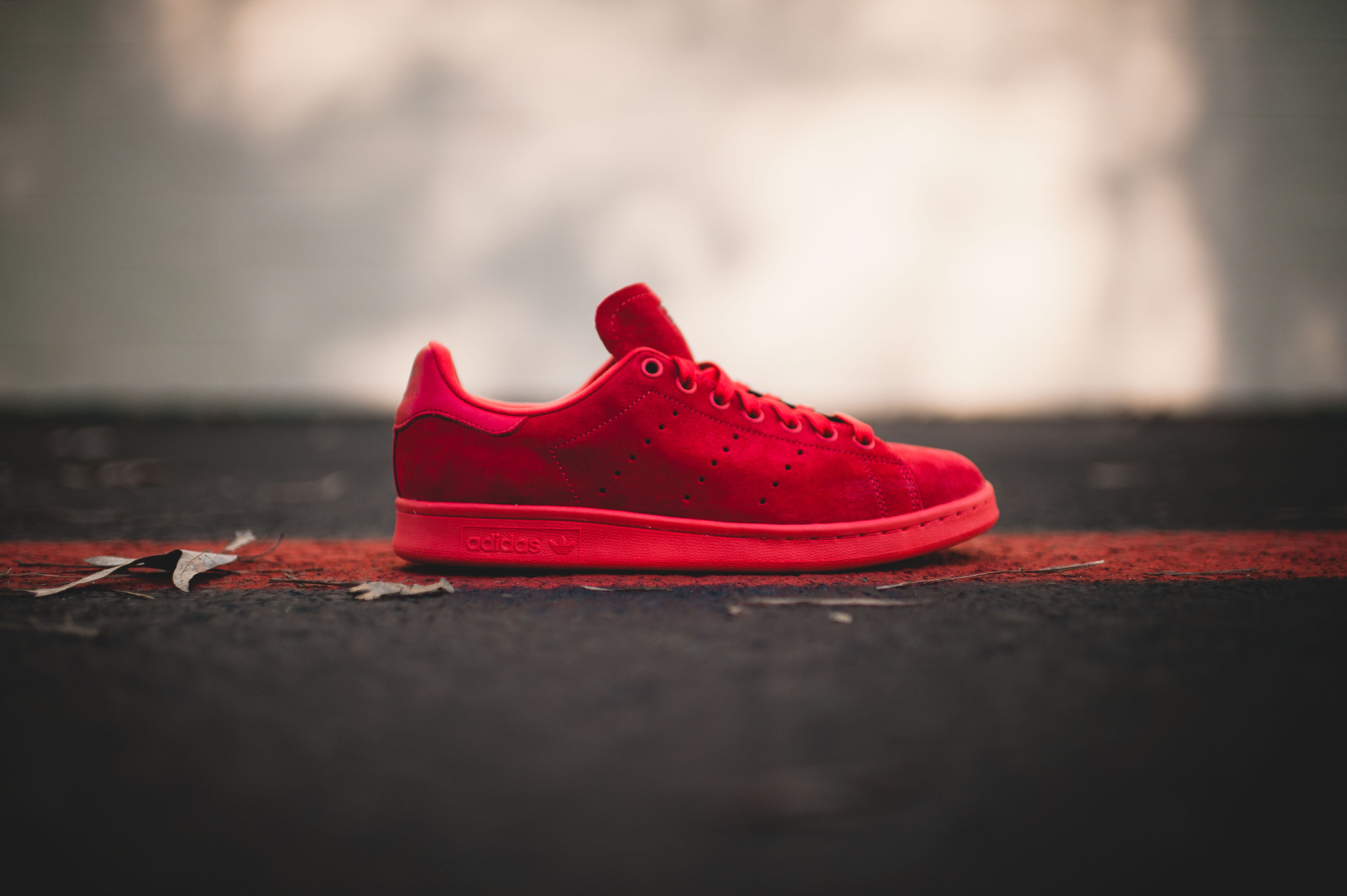 stan smith solar red