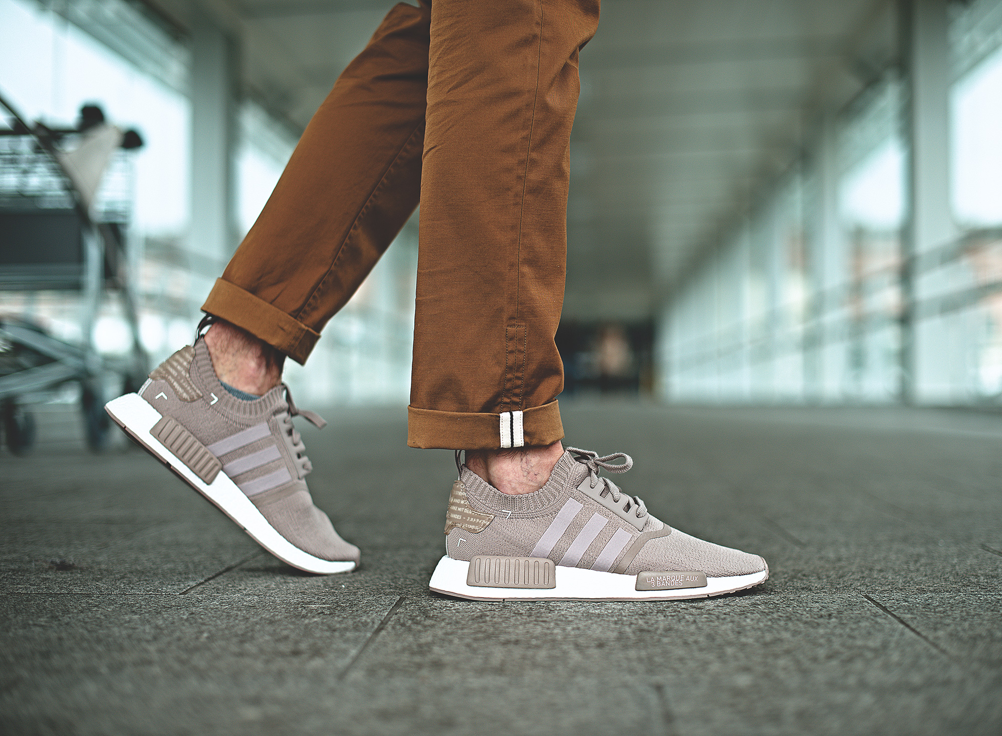 adidas neo beige