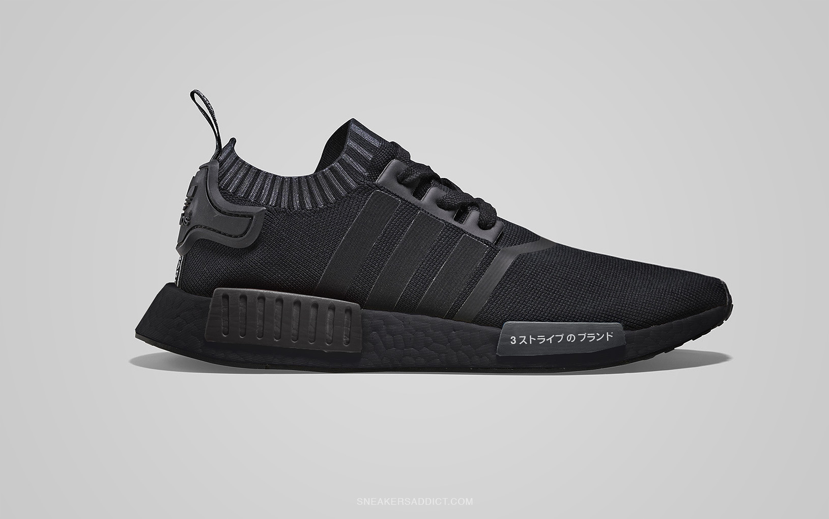 adidas nmd tripple black