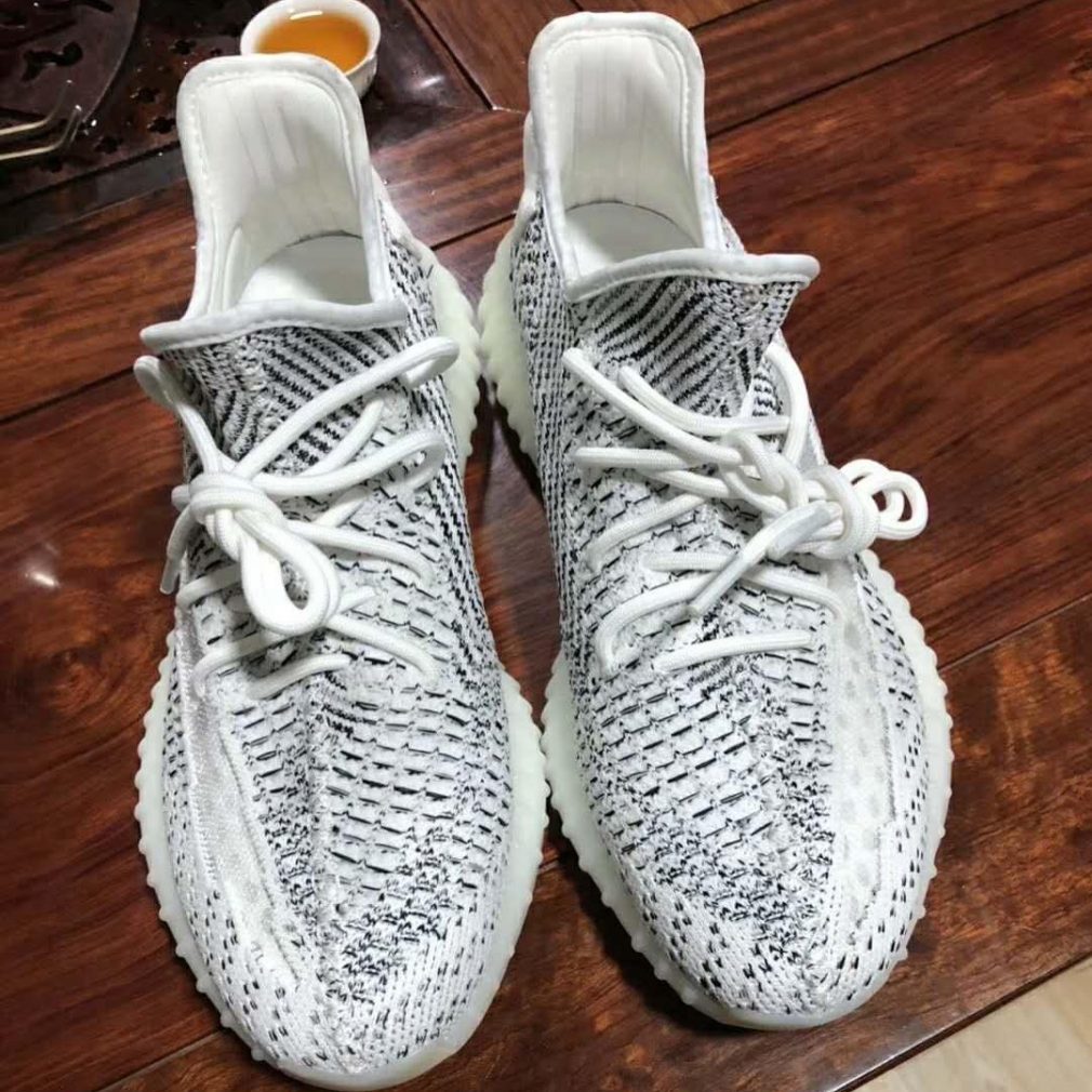 First Look : adidas Yeezy Boost 350 V2 Static | WAVE®