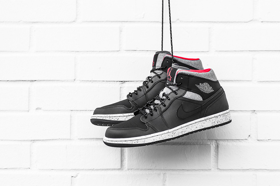 jordan air mid 1 black