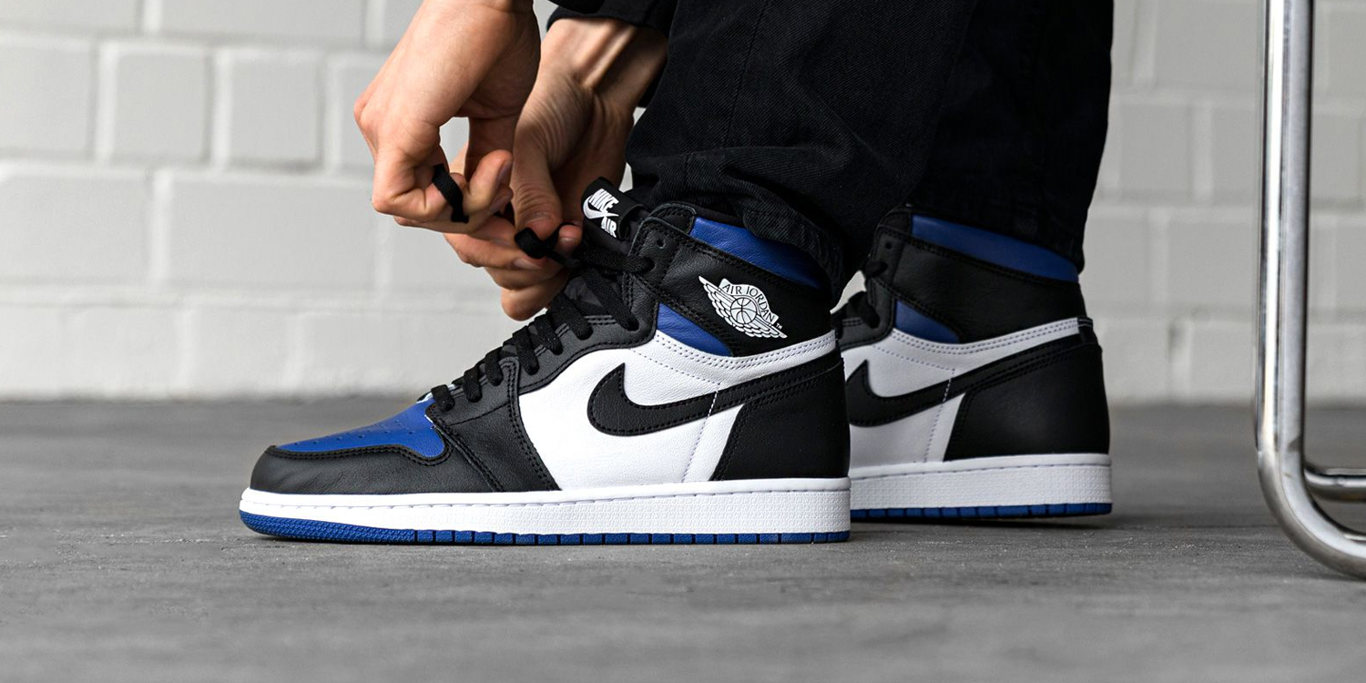men's air jordan 1 royal toe