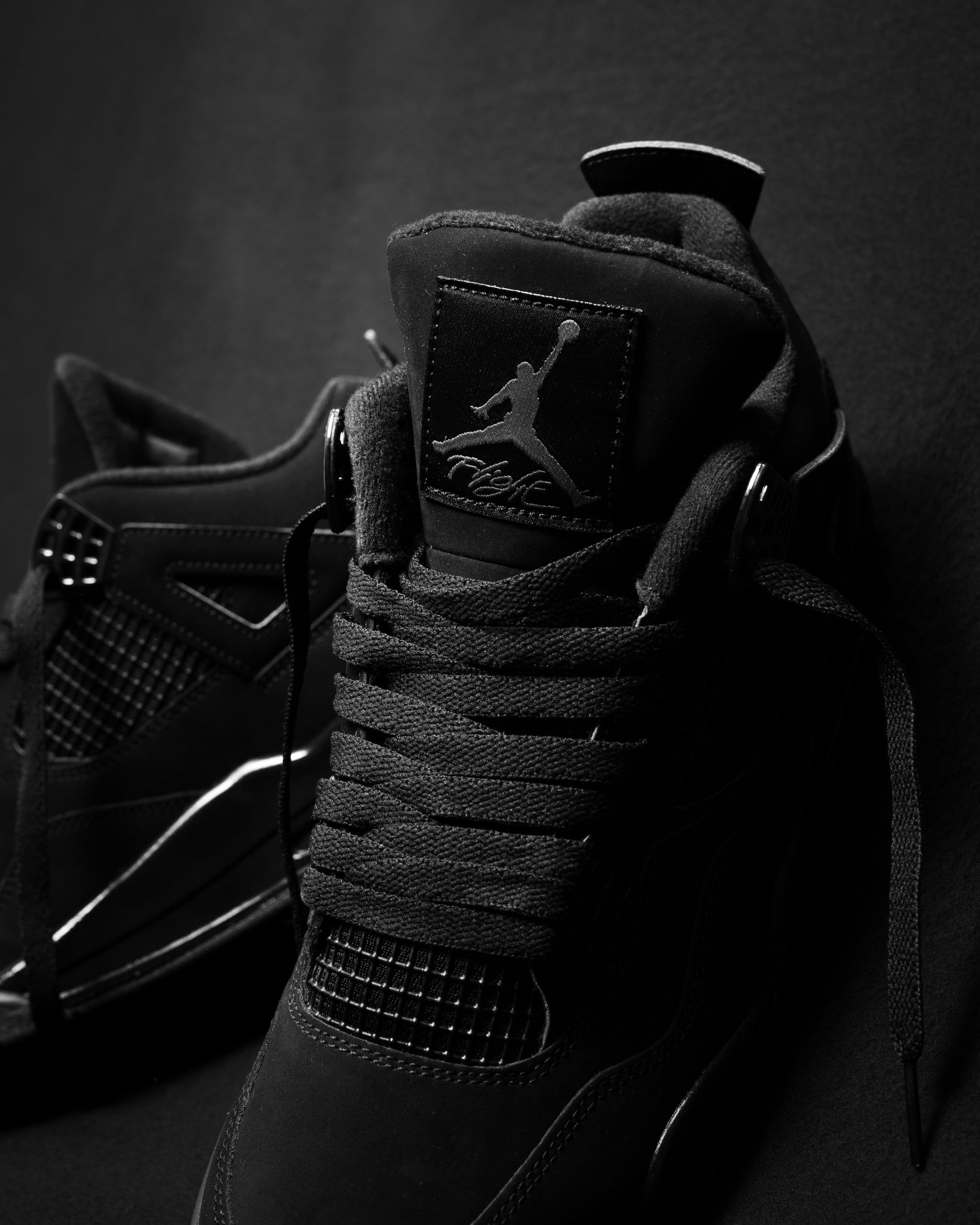 La Air Jordan 4 Black Cat fera son comeback cette semaine