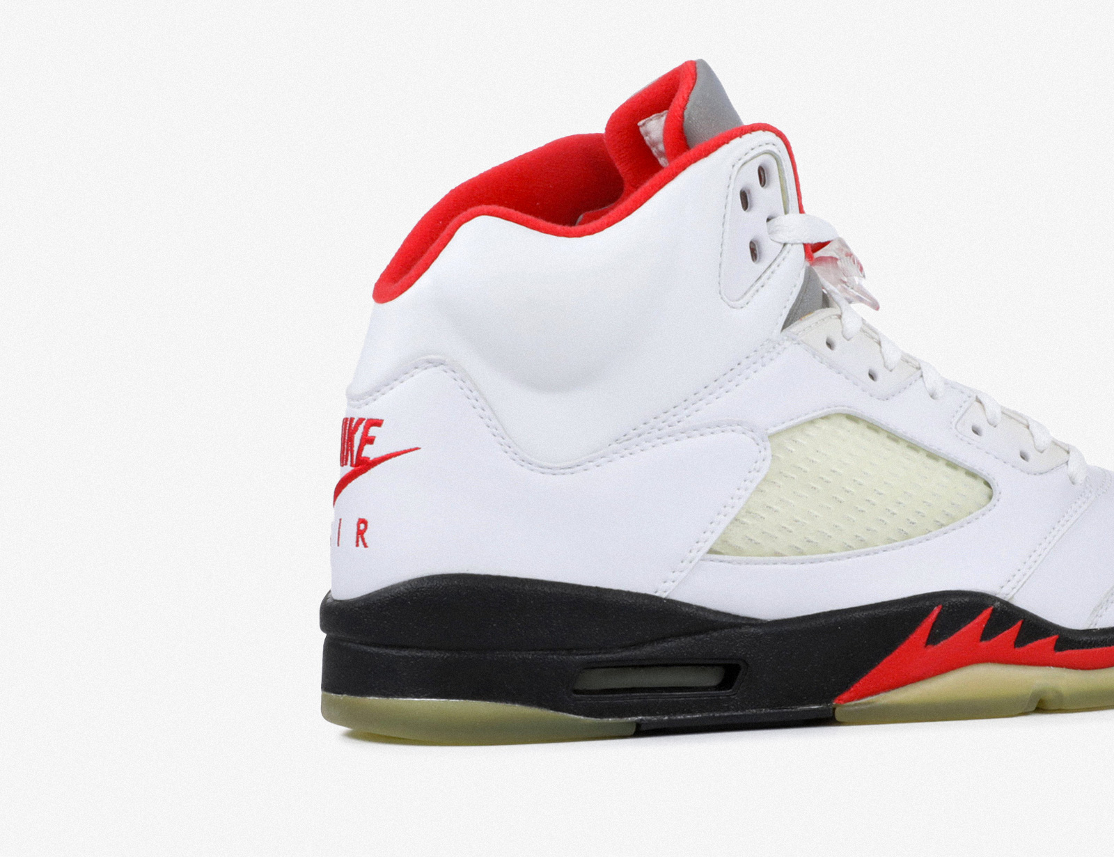 jordan 5 fire red black laces