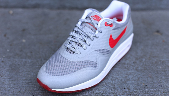 airmax 1 the wave