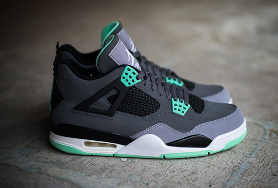 aj4 green glow