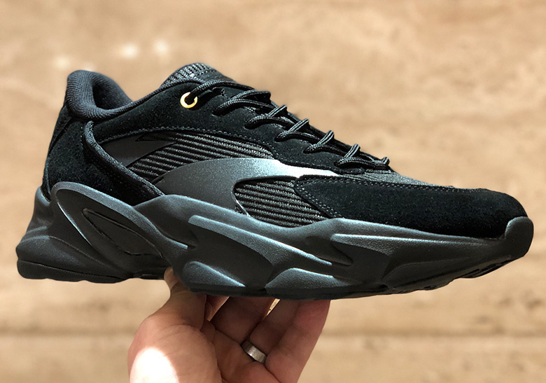 ANTA Walker Version 1 Triple Black | WAVE®