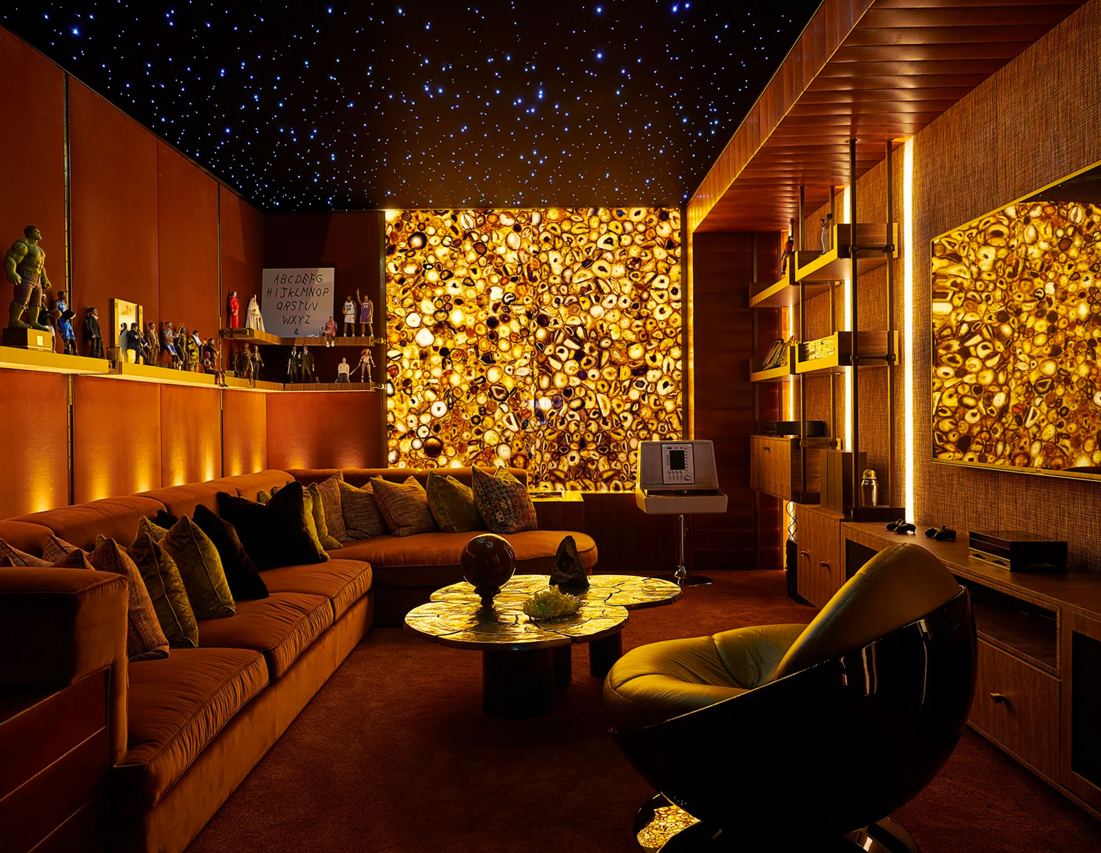 Drake dévoile l'intérieur de son manoir gigantesque à Toronto