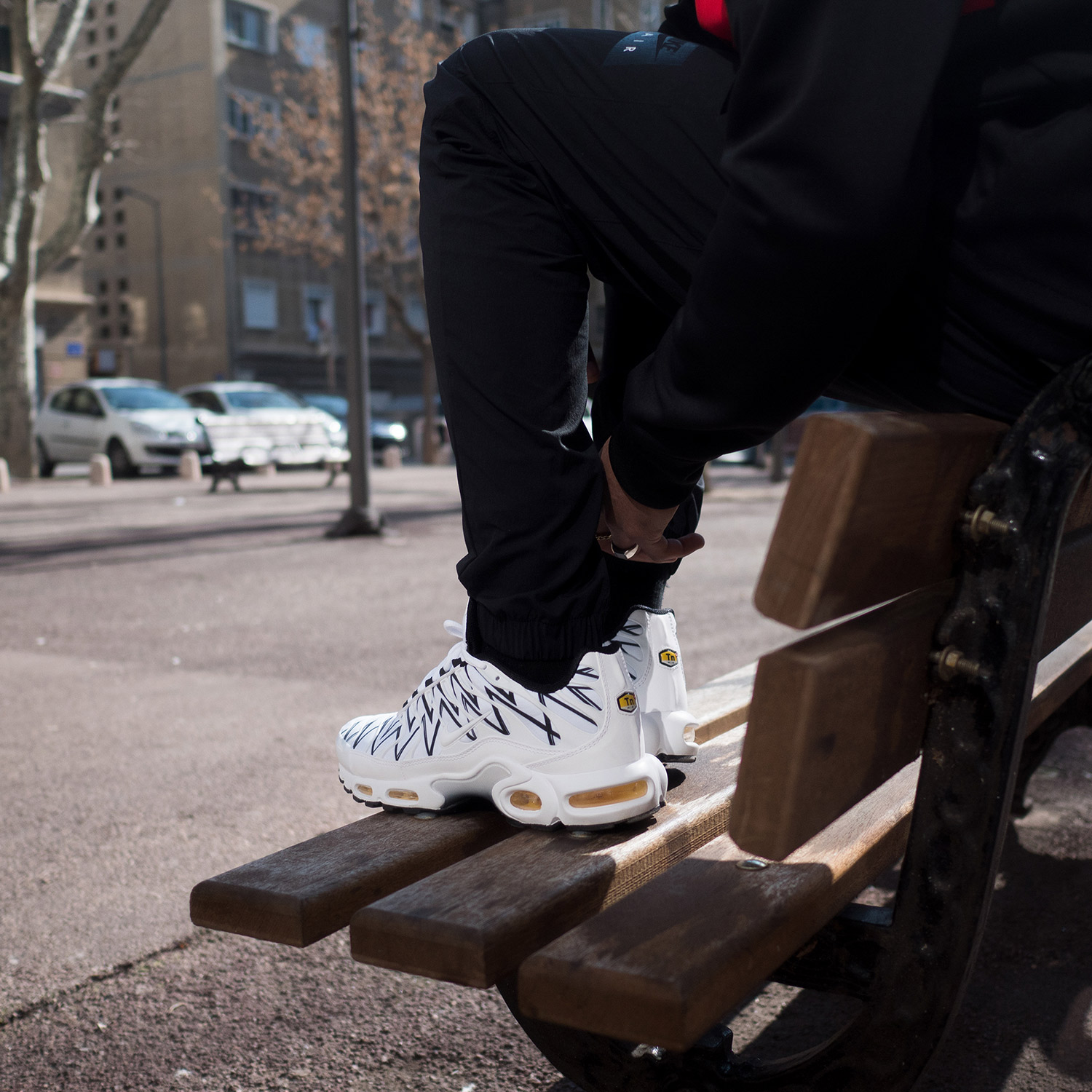 Foot Locker Celebre la Nike TN WAVE®