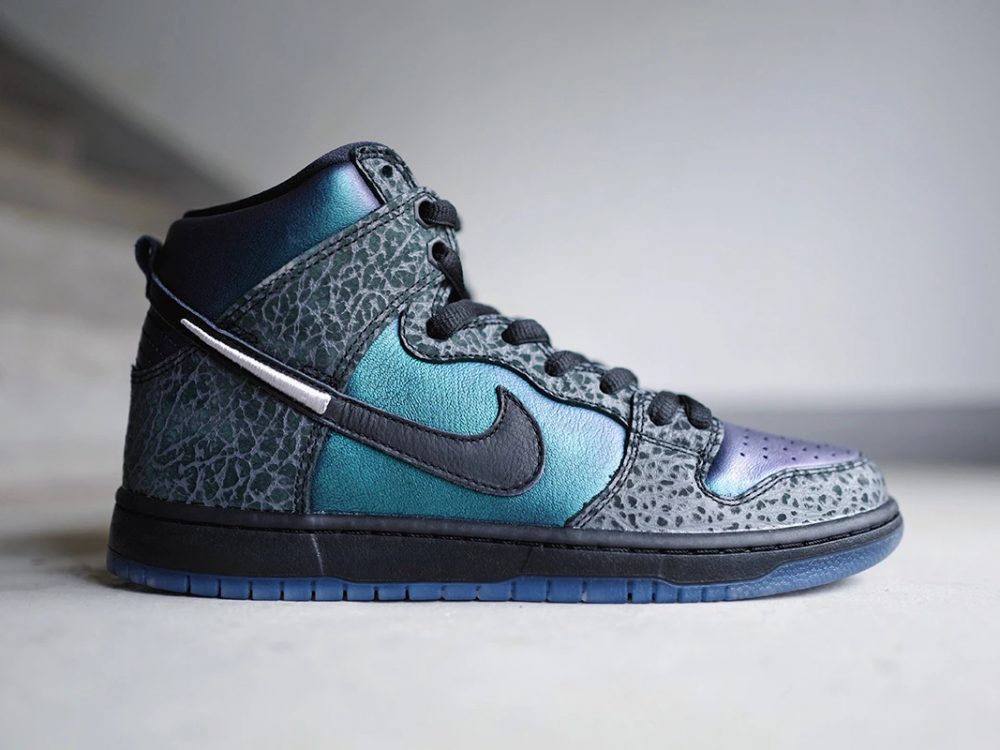 Sneaker Con - Black Sheep x SB Dunk High Black Hornets