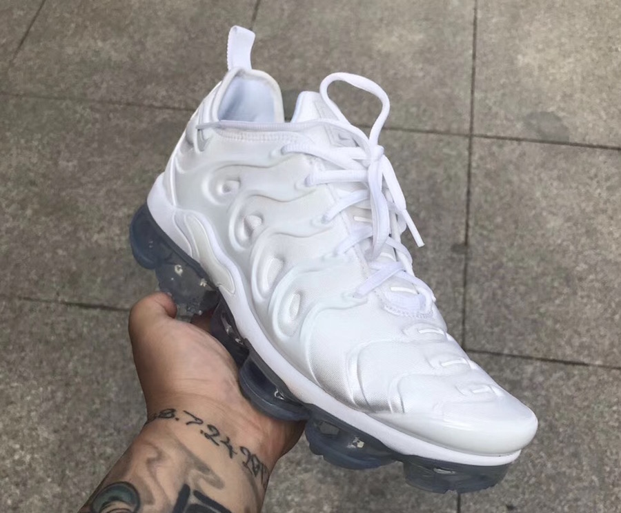 nike air vapormax plus blanche et rouge nike air vapormax plus blanche et rouge