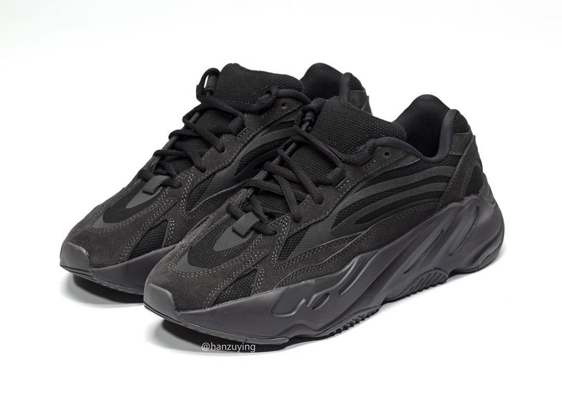 La Yeezy Boost 700 V2 Vanta se dÃ©voile en dÃ©tails | WAVEÂ®