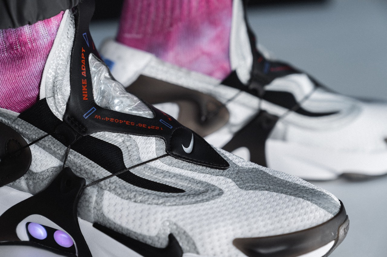 huarache type on feet