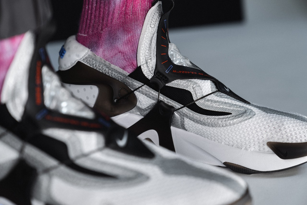 nike adapt huarache on feet