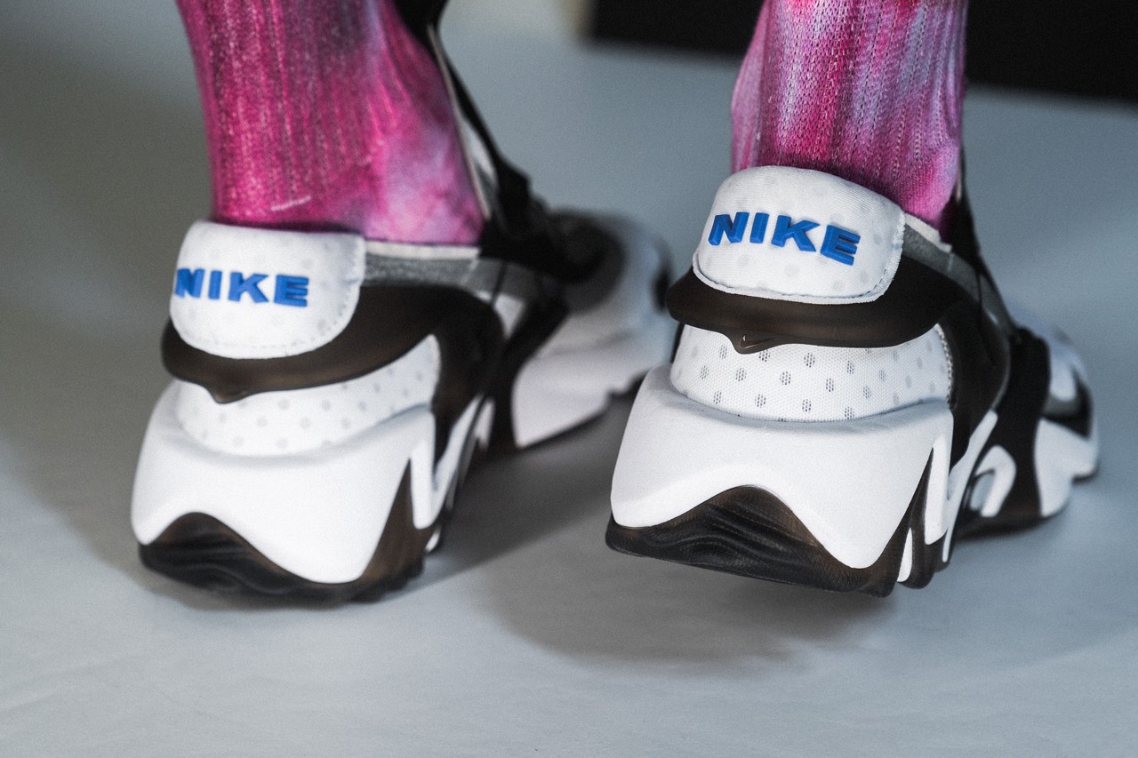 nike adapt huarache on feet