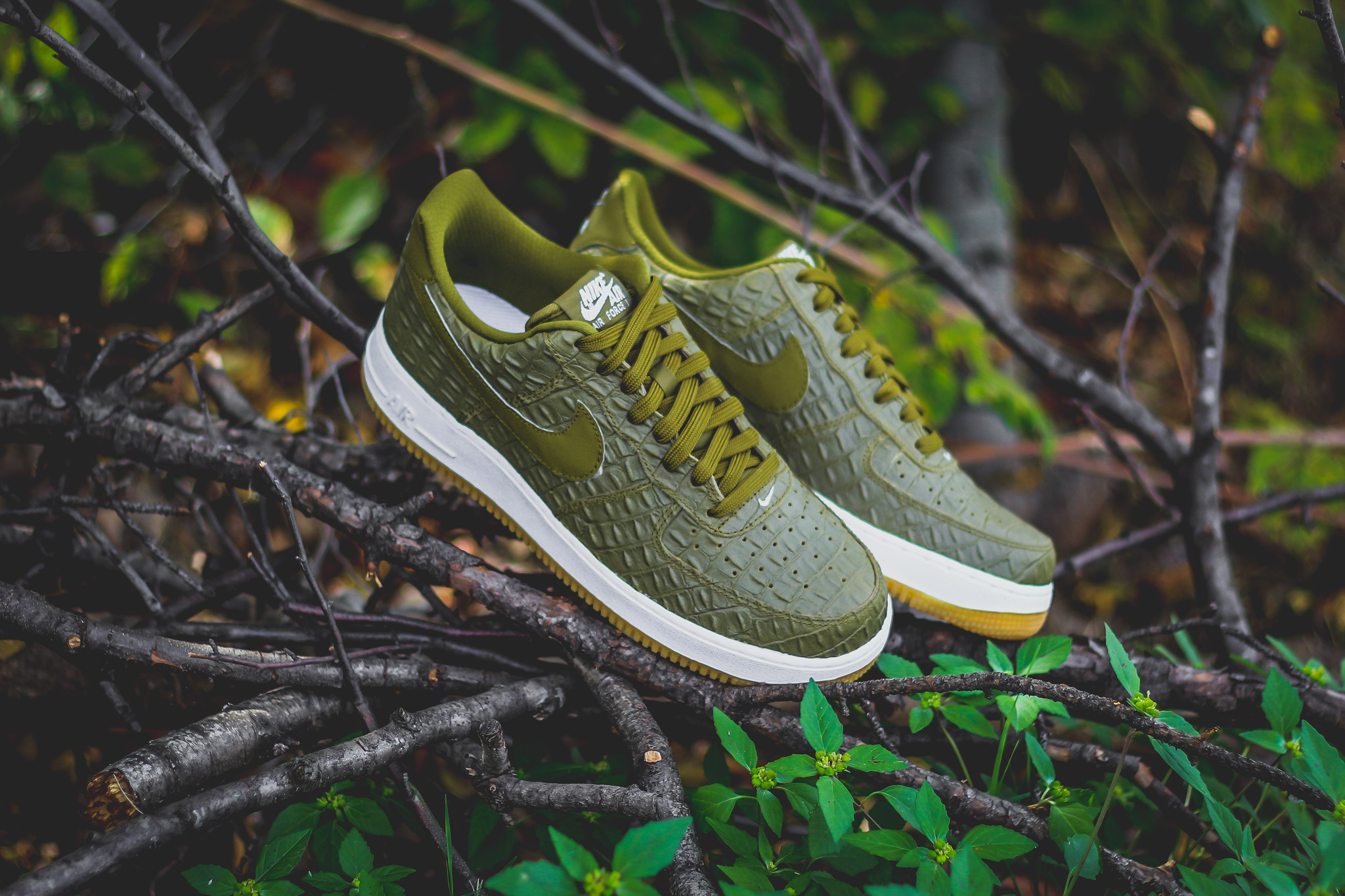 nike air force 1 07 lv8 green