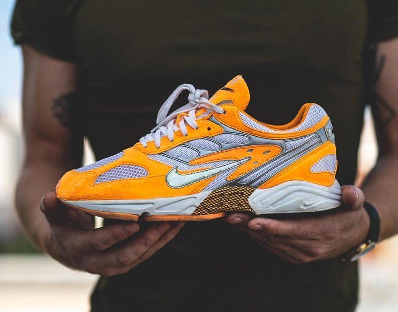 nike air ghost racer trainers