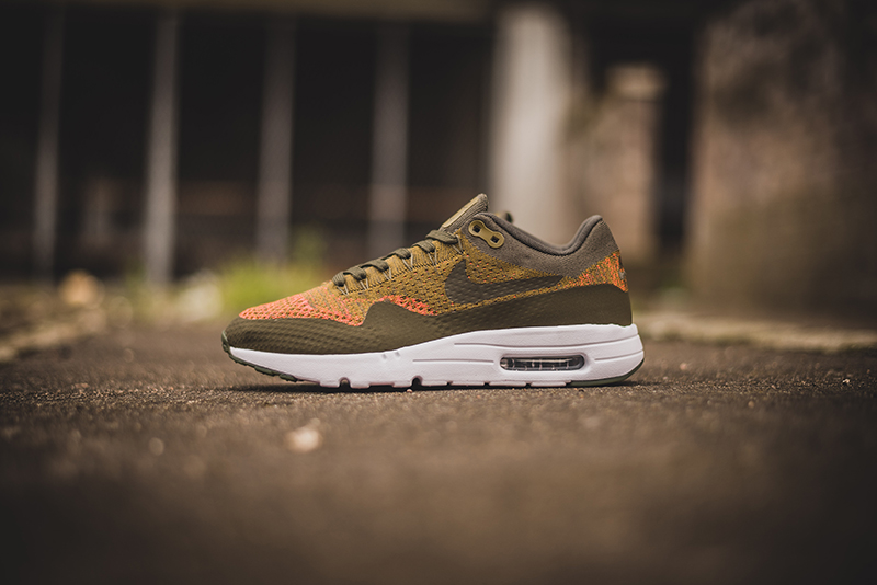 nike air max 90 squadron blue wolf grey