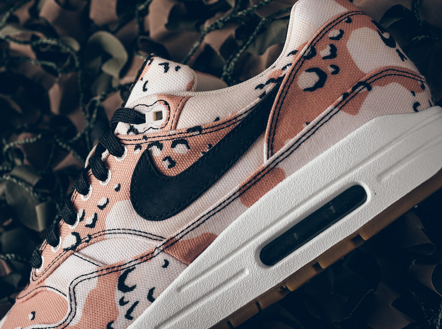 nike air max 1 desert camo