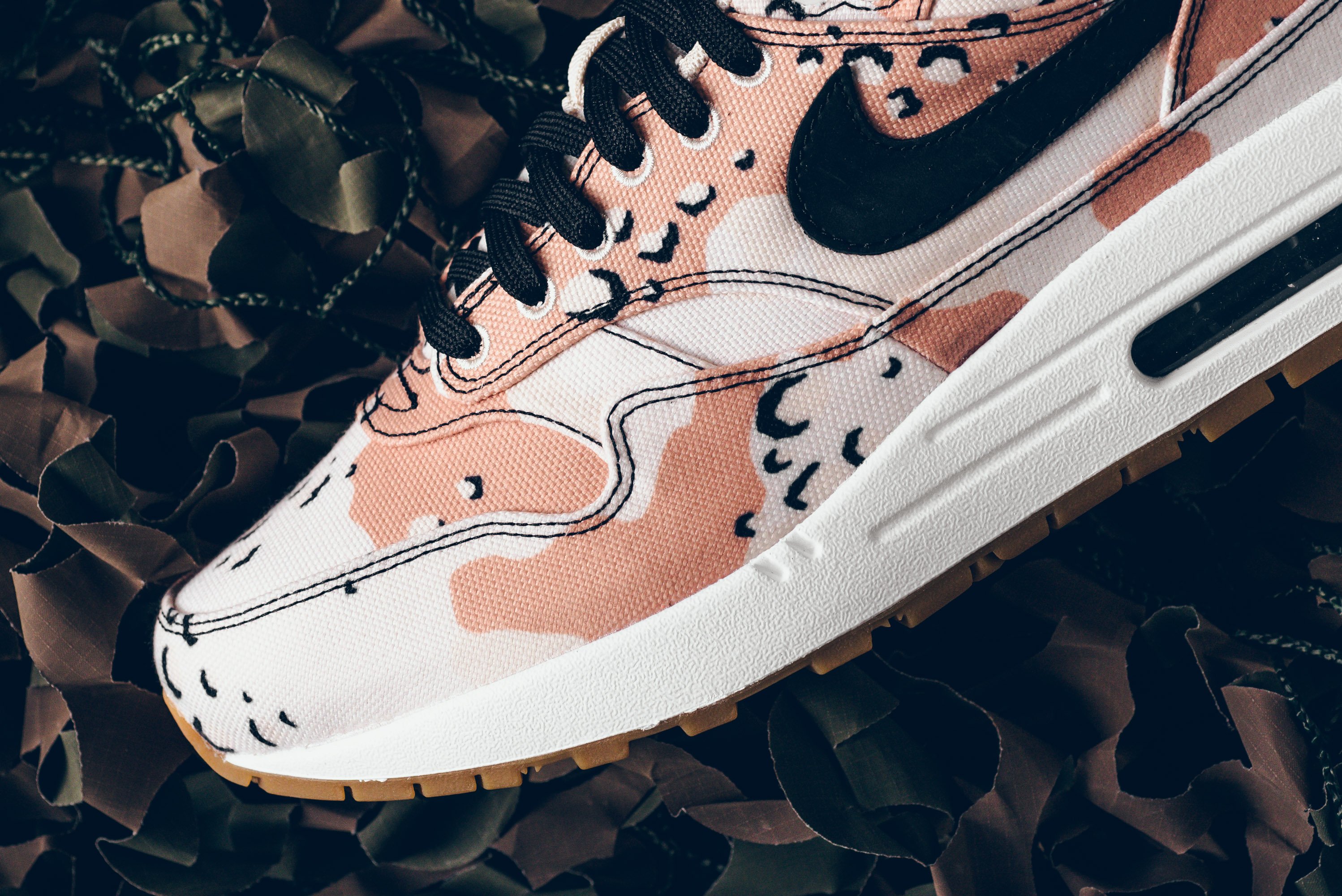 nike air max 1 desert camo