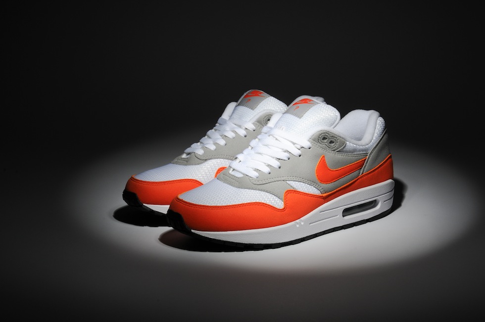 Nike air paris. Nike Air Max 80. Nike Air Max 1. Nike Sneakers Air Max. Nike ID Air Max 1.