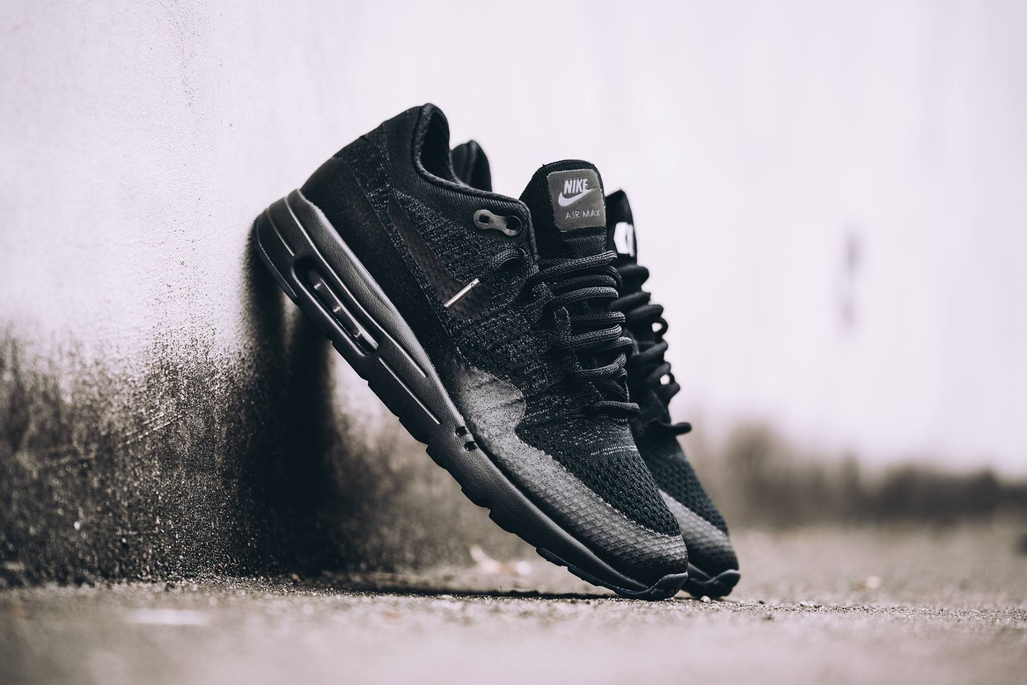 air max 1 ultra flyknit black