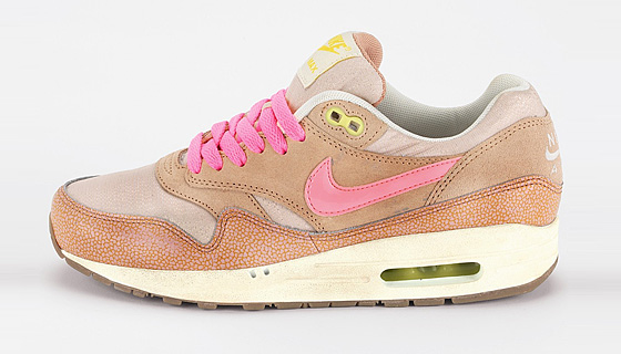 pink nike air max 1