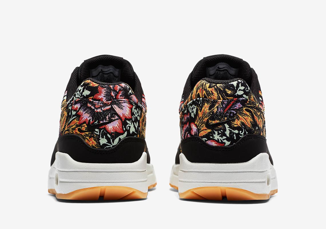 nike air max floral print