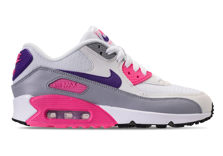 nike total 90 laser iv pink
