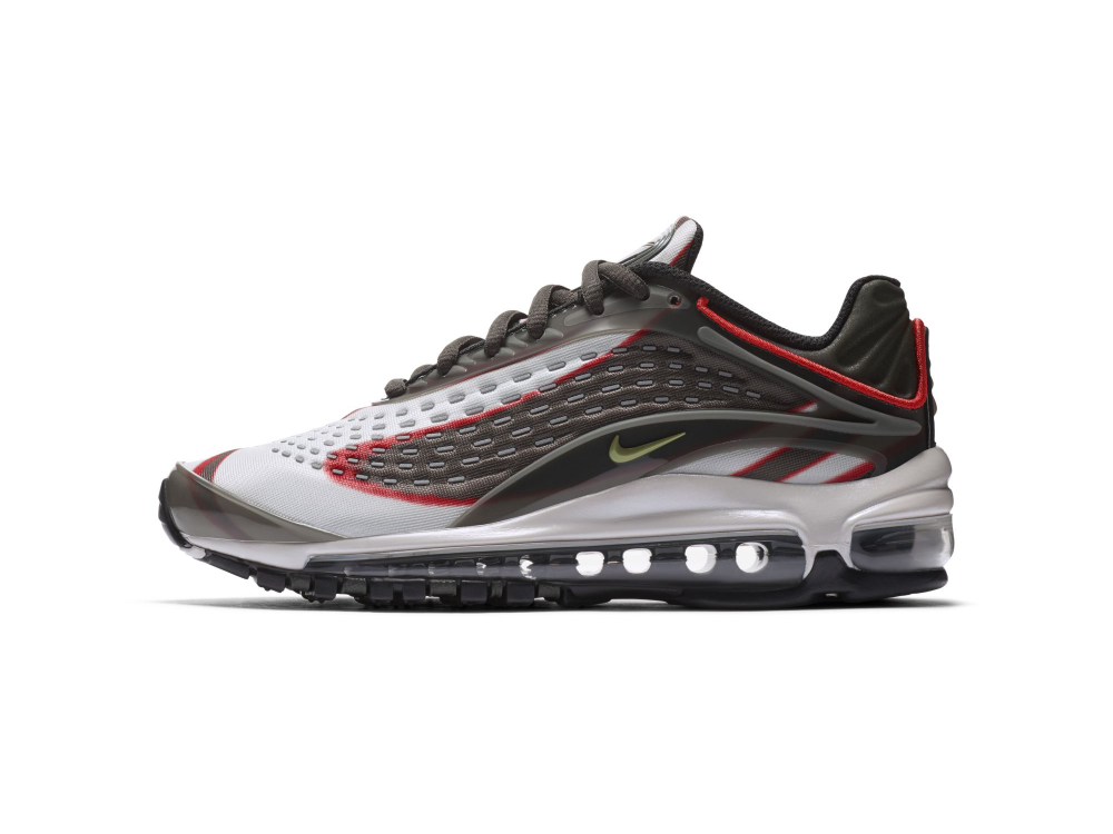 deluxe nike