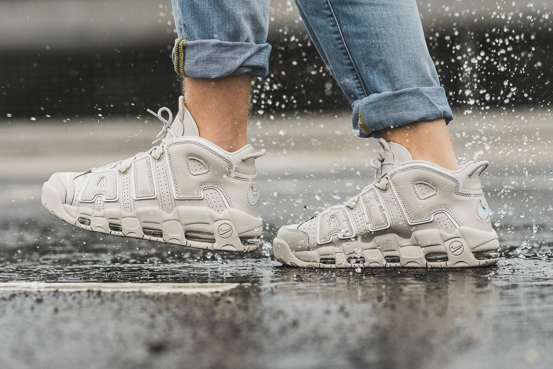 nike uptempo 96 light bone