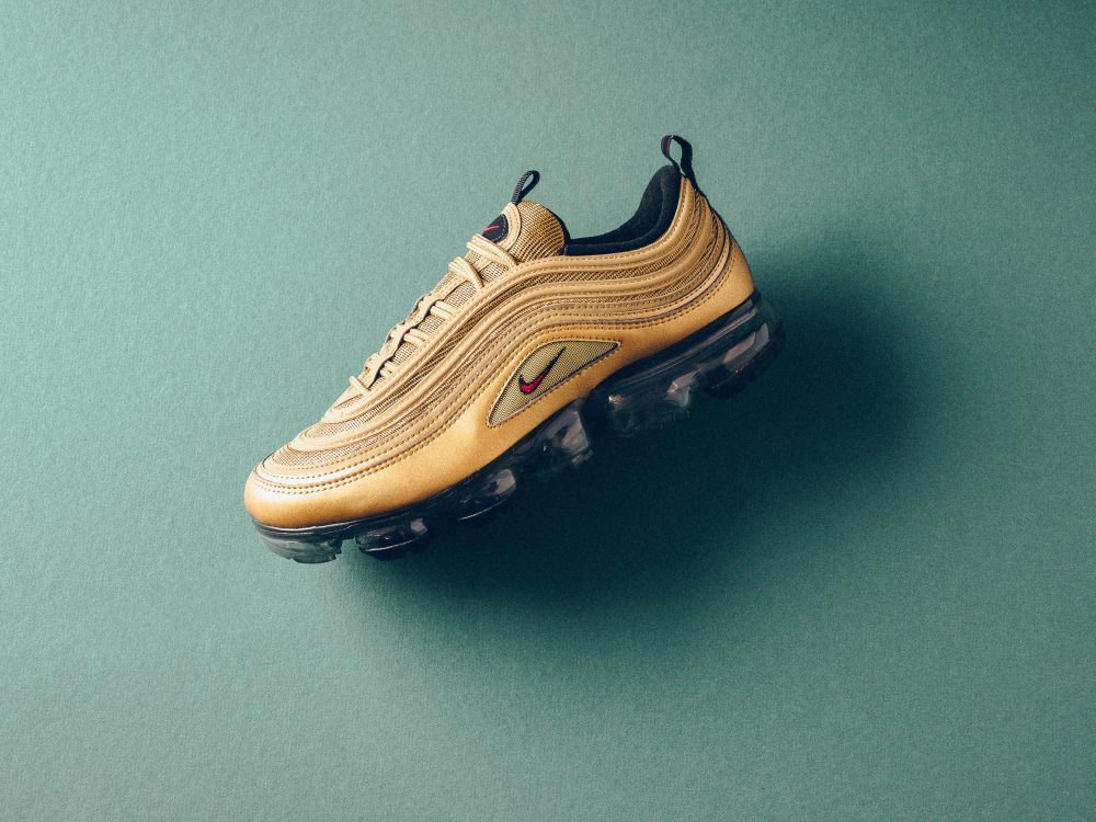 vapormax 97 gold