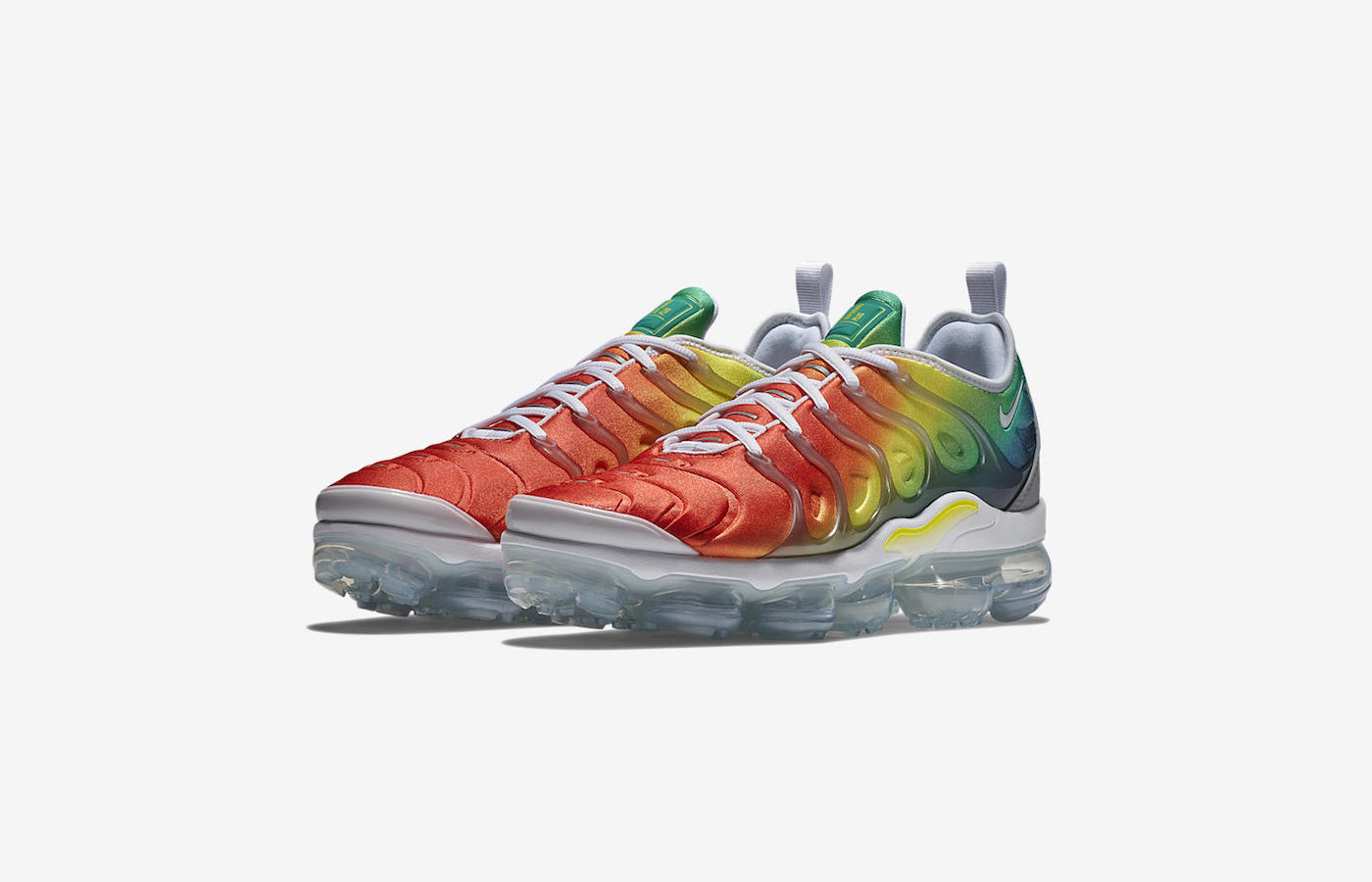 rainbow nike vapormax plus