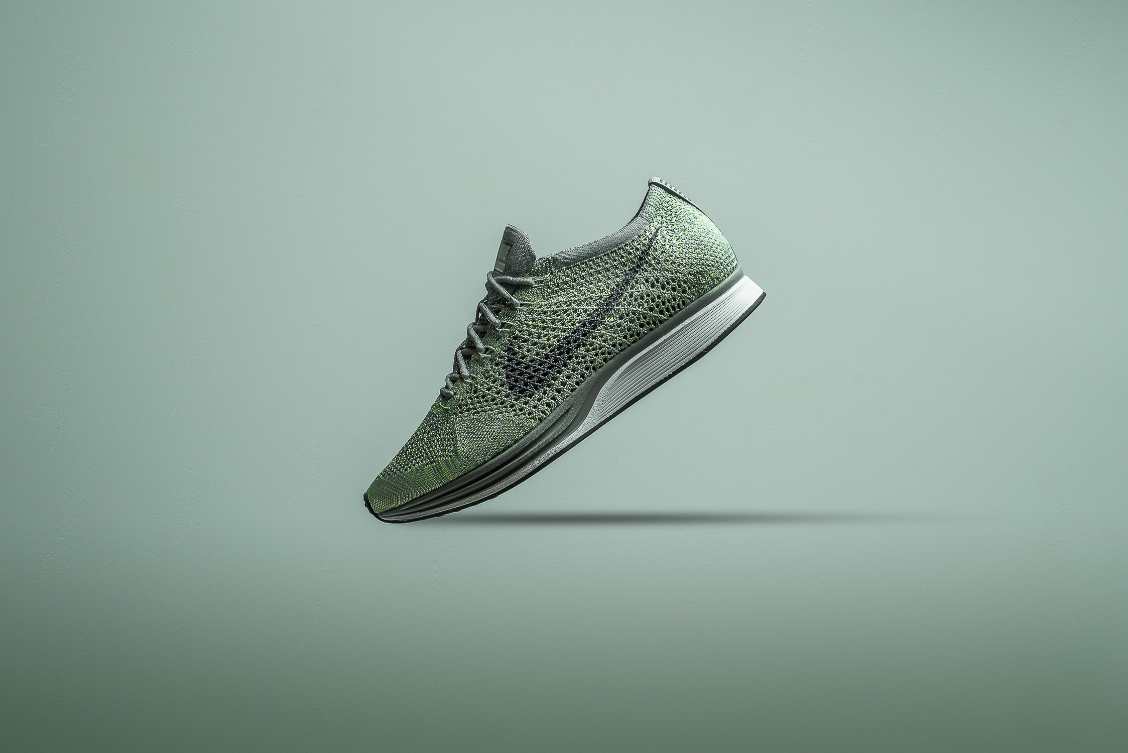 nike zoom gravity black ghost green